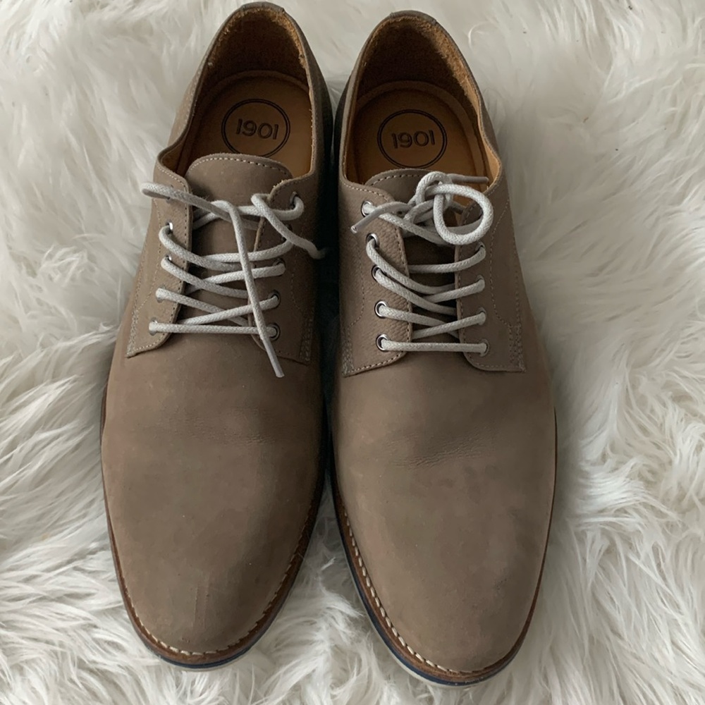 Nordstrom 1901  Beige Shoes sz 9 worn once